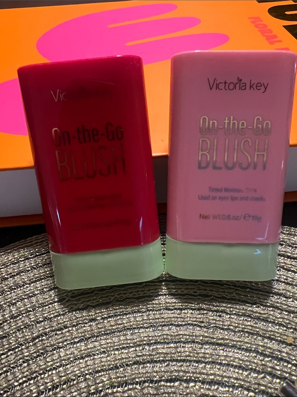 Victoria K On-the-Go Blush Duo — Bright Pink & Soft Pink
